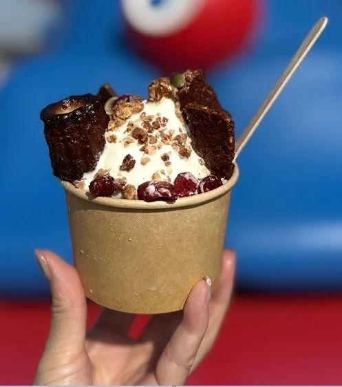 ベリーとグラノーラのソフトクリーム