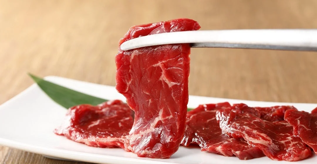 新鮮な赤身肉