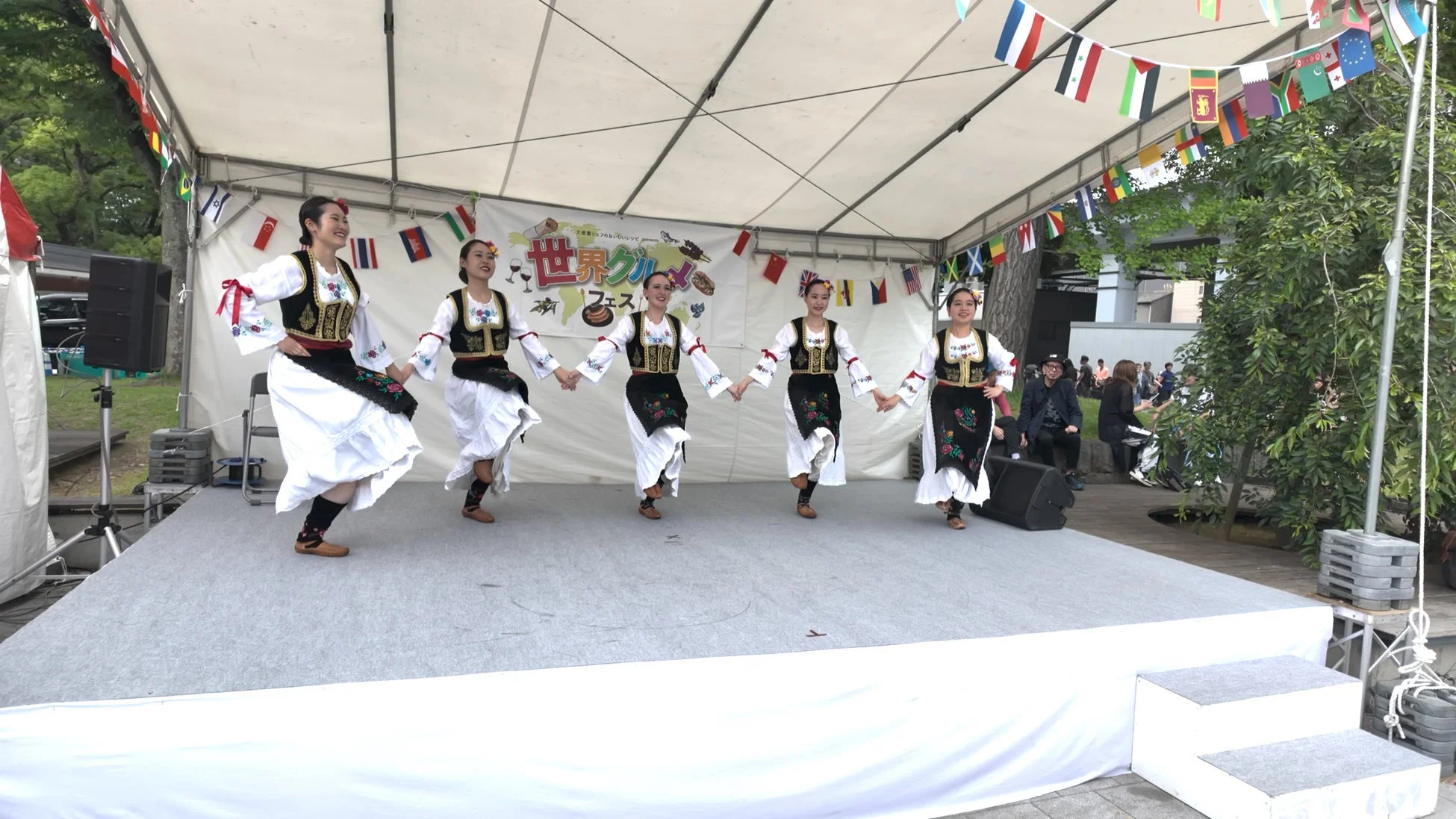 ステージパフォーマンス