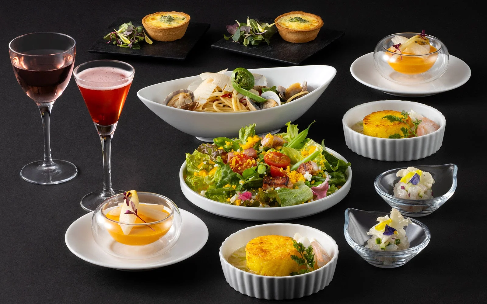 豪華なコース料理