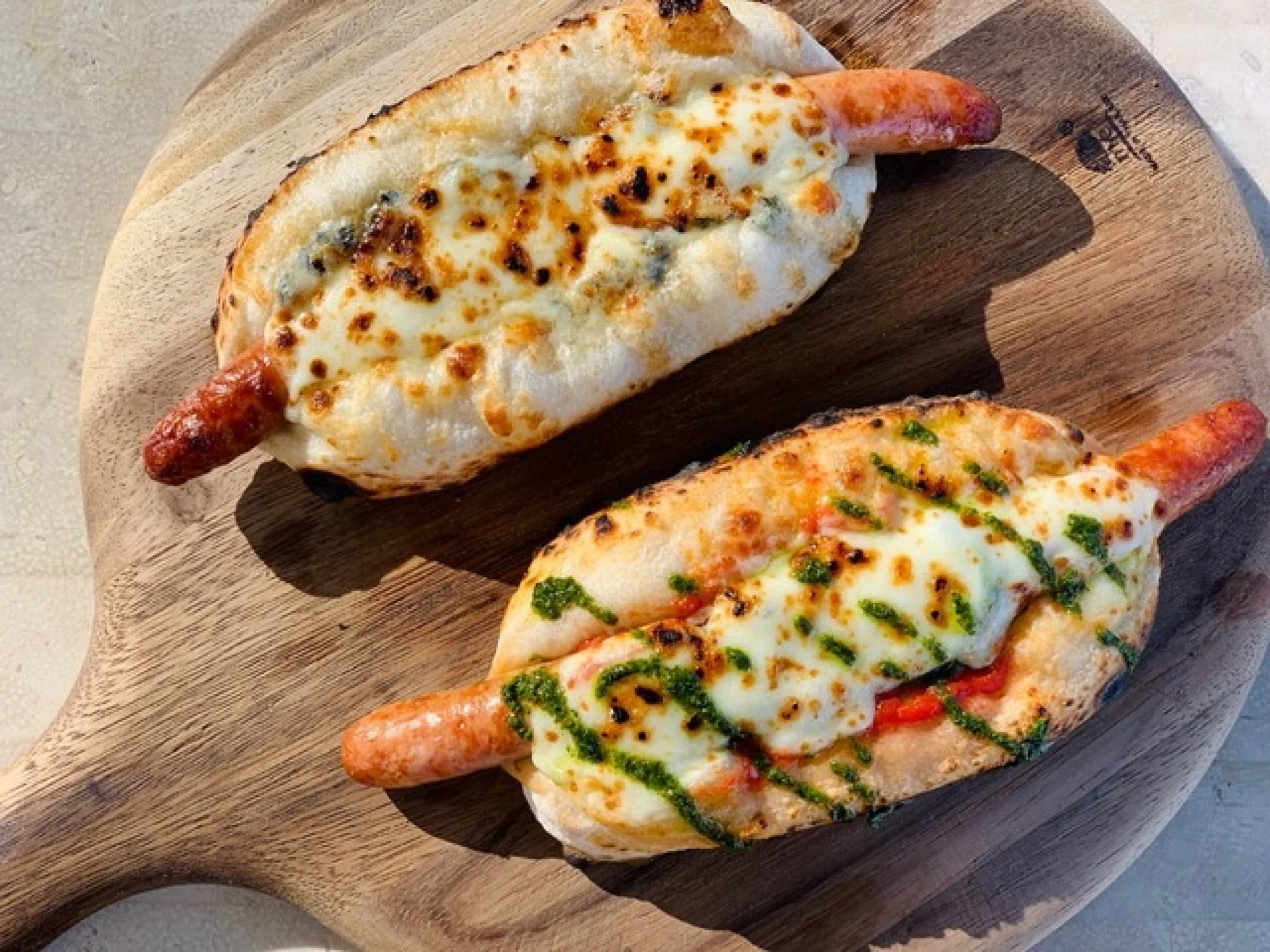 はちみつ塩チーズのホットドッグ